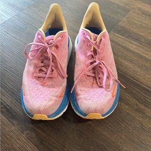 HOKA Women’s Clifton 9 shoes